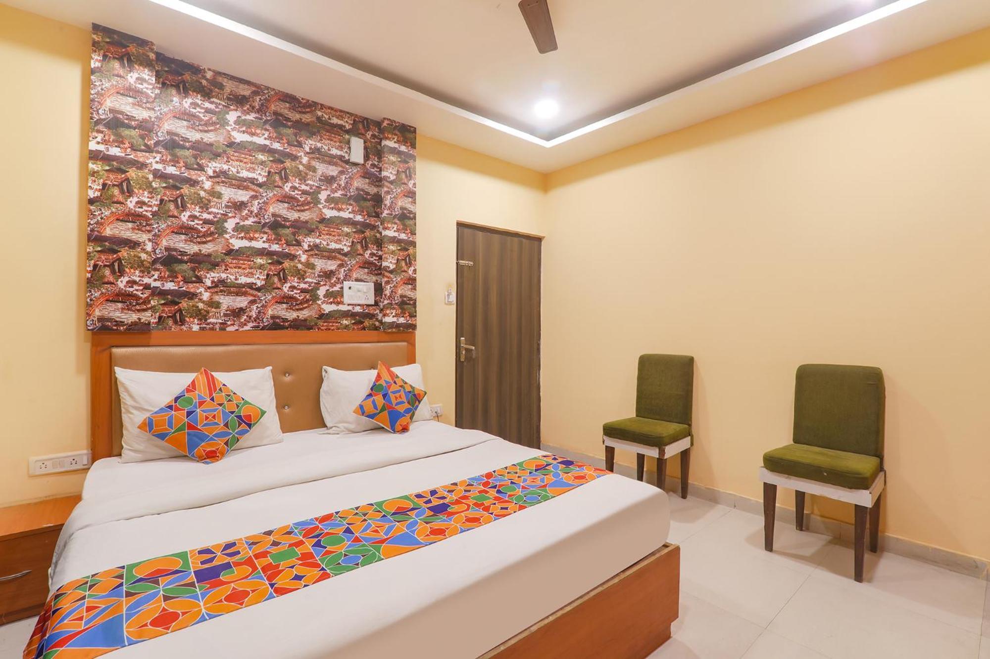 Fabhotel Swarn Banquet Kakarmatha Kültér fotó