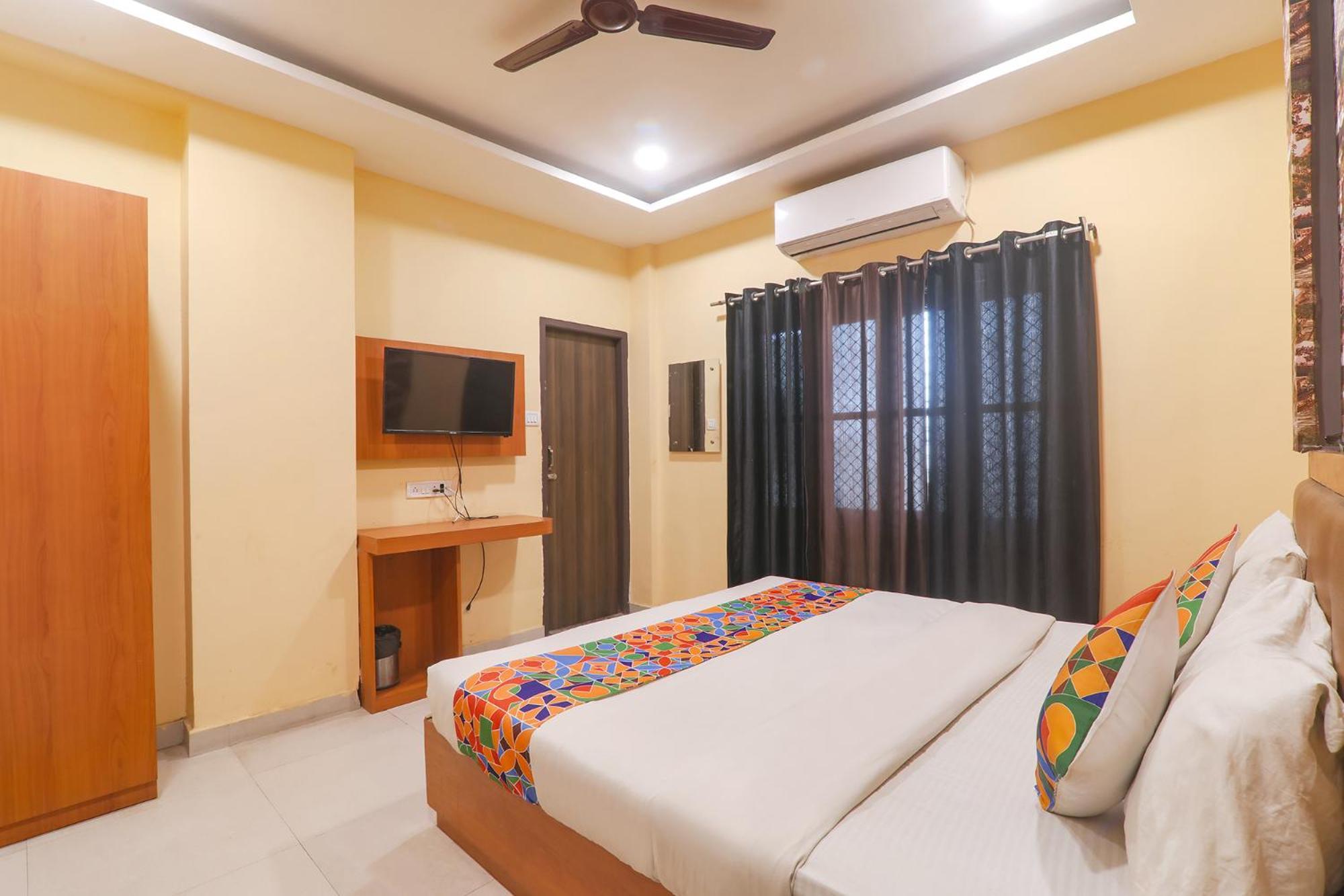 Fabhotel Swarn Banquet Kakarmatha Kültér fotó