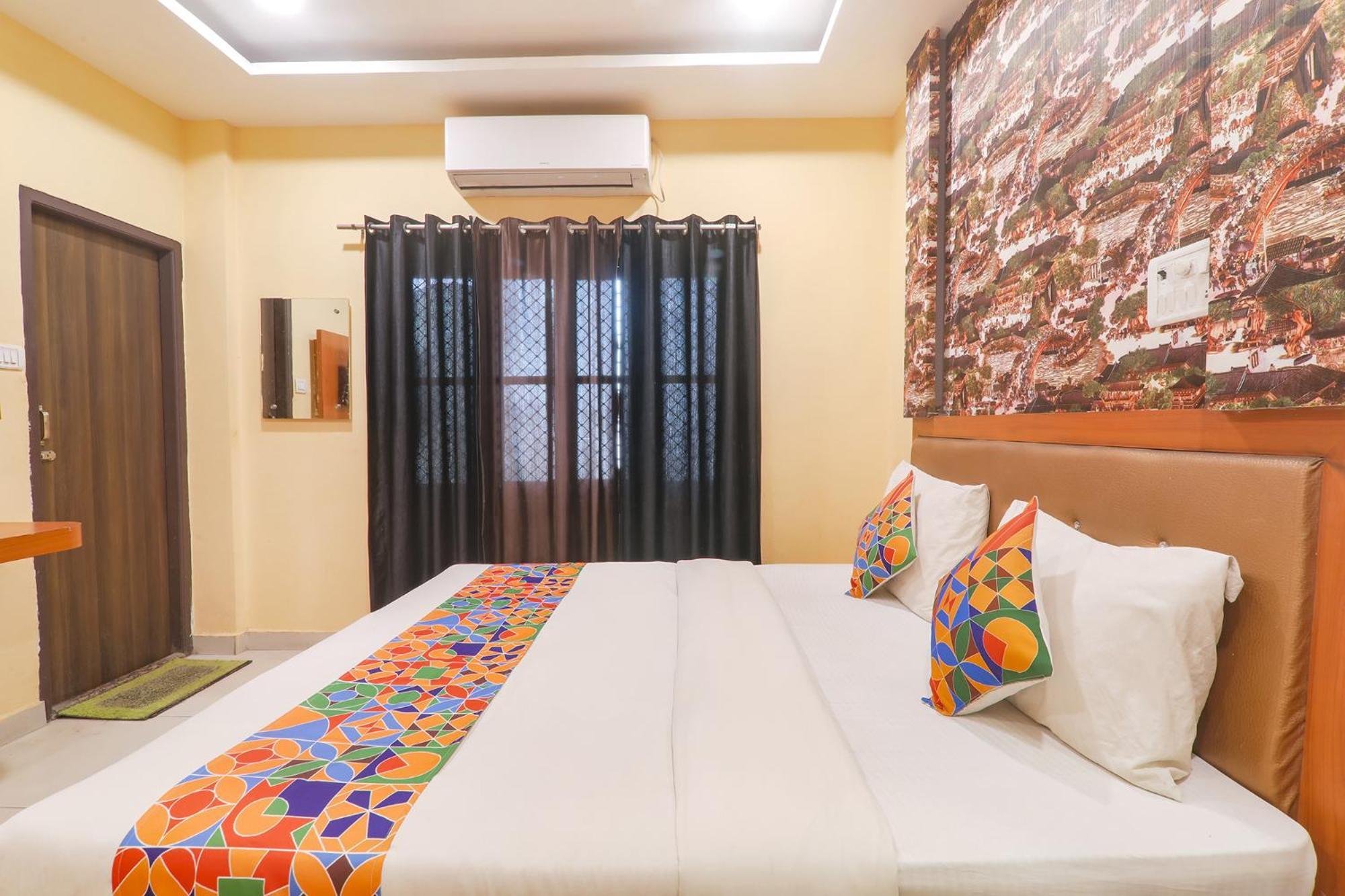Fabhotel Swarn Banquet Kakarmatha Kültér fotó