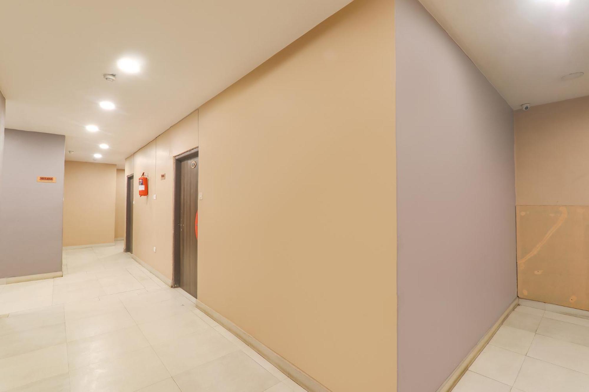 Fabhotel Swarn Banquet Kakarmatha Kültér fotó