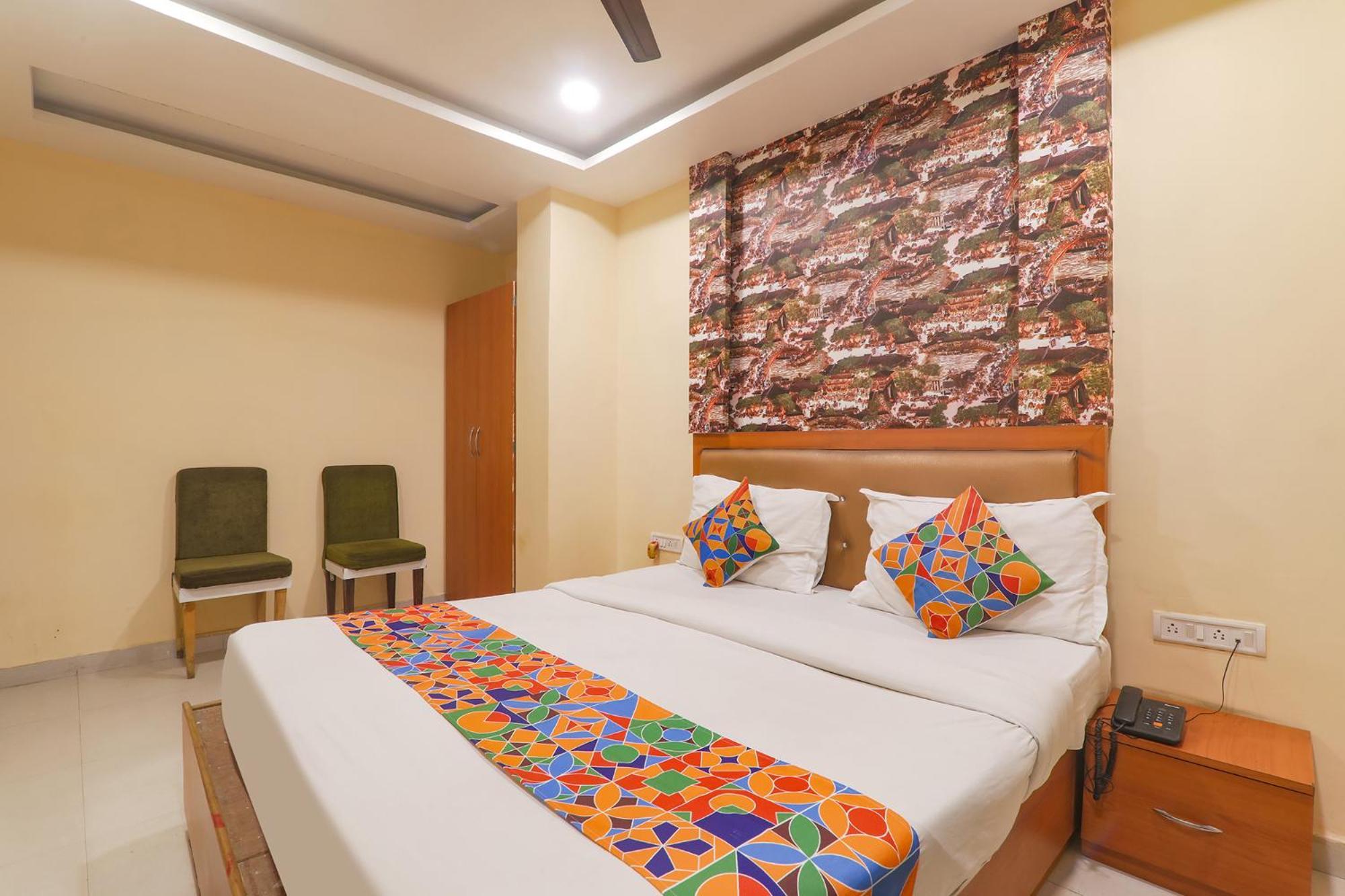 Fabhotel Swarn Banquet Kakarmatha Kültér fotó